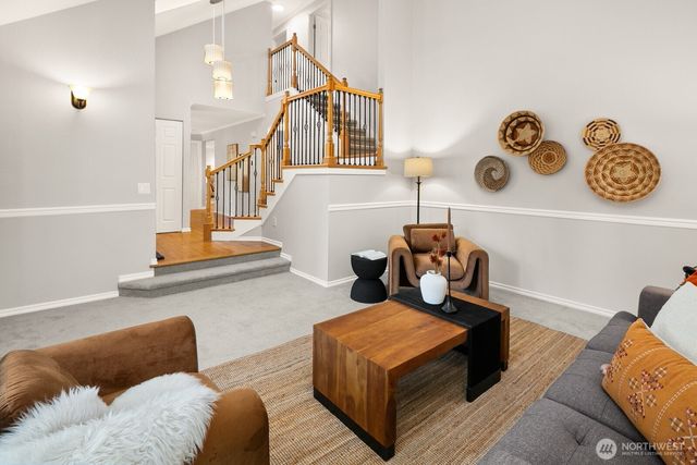 13605 NE 48th Place, Bellevue, WA 98005