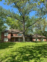 2055 N Ballas Road 0, Des Peres, MO 63131