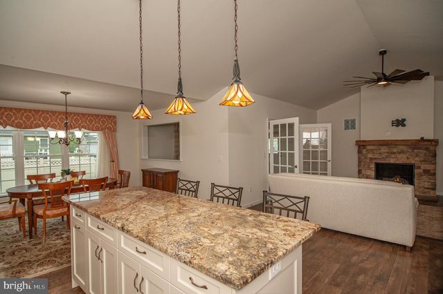 163 MAYFLOWER DR, Felton, DE 19943