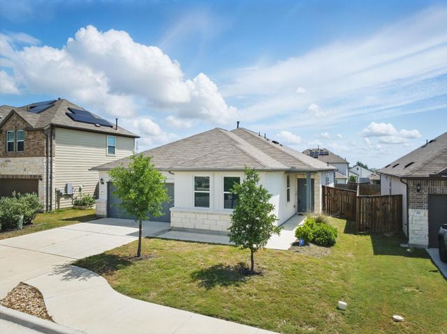 209 Thurman Holt RD, Hutto, TX 78634