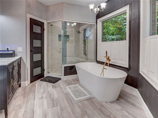 208 Mariners CIR, Smithfield, VA 23430