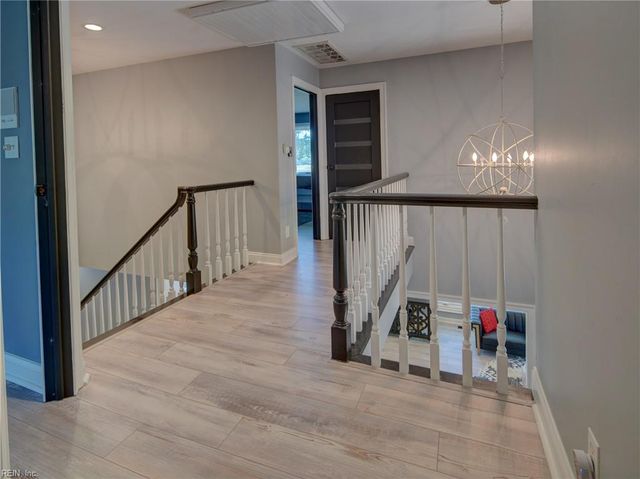 208 Mariners CIR, Smithfield, VA 23430