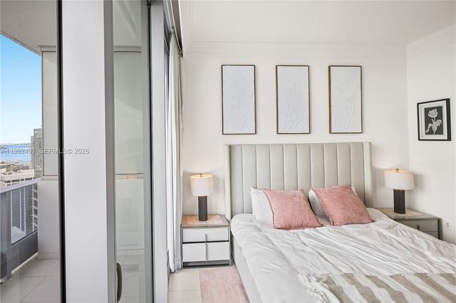 200 Biscayne Boulevard Way 5009, Miami, FL 33131