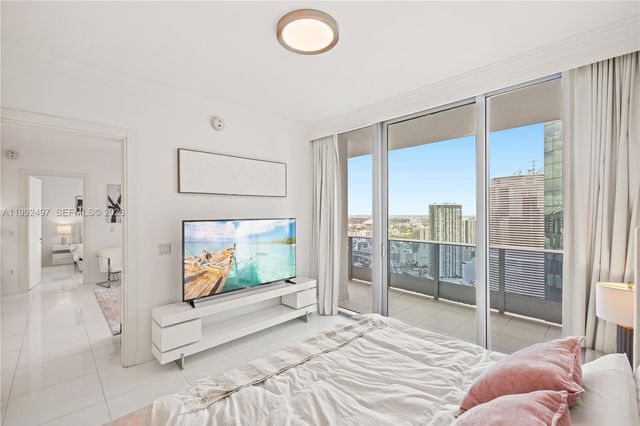 200 Biscayne Boulevard Way 5009, Miami, FL 33131