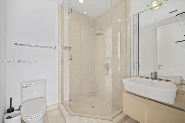 200 Biscayne Boulevard Way 5009, Miami, FL 33131