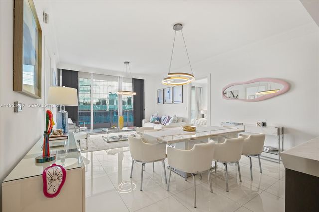 200 Biscayne Boulevard Way 5009, Miami, FL 33131