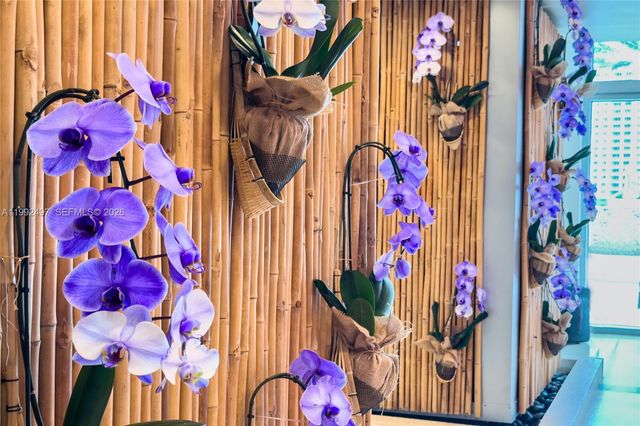 200 Biscayne Boulevard Way 5009, Miami, FL 33131