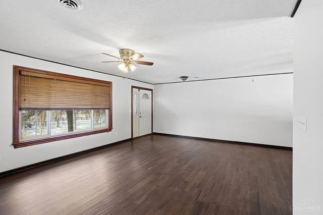 5690 Bunnell Hill Road, Clearcreek Twp., OH 45036