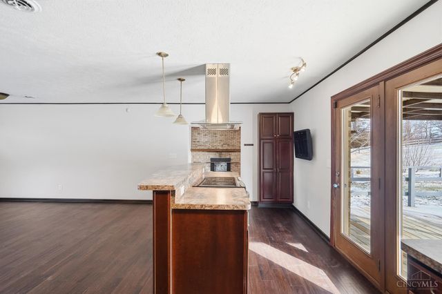 5690 Bunnell Hill Road, Clearcreek Twp., OH 45036