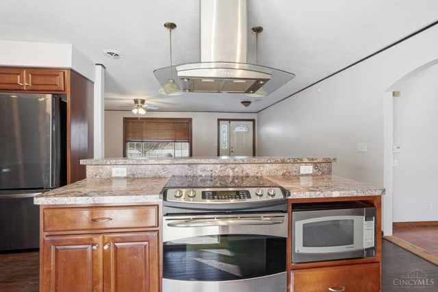 5690 Bunnell Hill Road, Clearcreek Twp., OH 45036