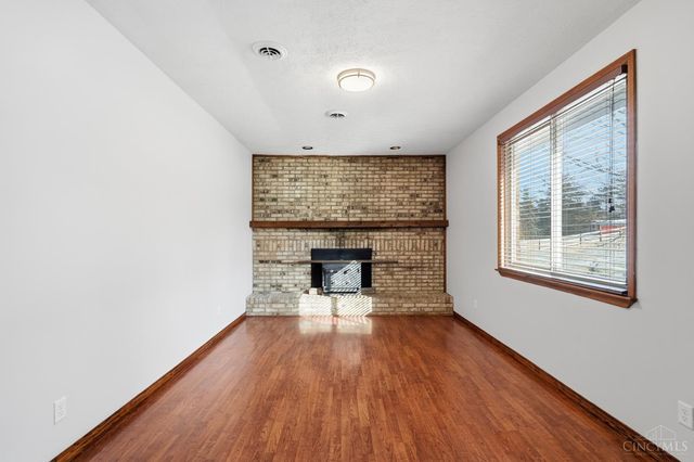 5690 Bunnell Hill Road, Clearcreek Twp., OH 45036