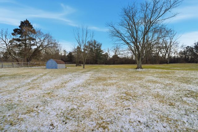 5690 Bunnell Hill Road, Clearcreek Twp., OH 45036