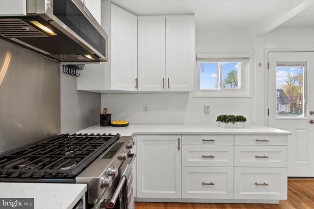 6801 DUKE DR, Alexandria, VA 22307