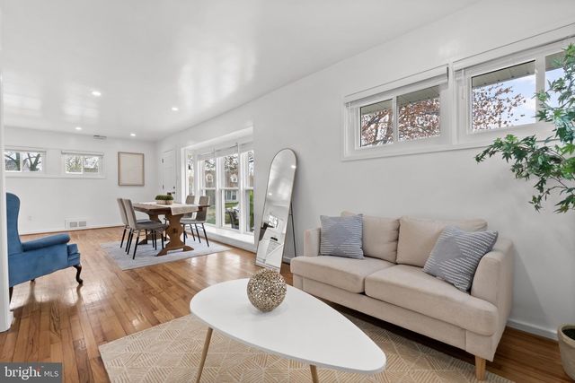 6801 DUKE DR, Alexandria, VA 22307