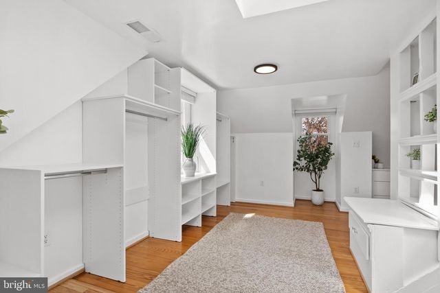 6801 DUKE DR, Alexandria, VA 22307