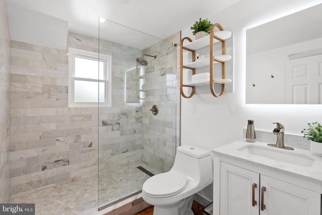 6801 DUKE DR, Alexandria, VA 22307