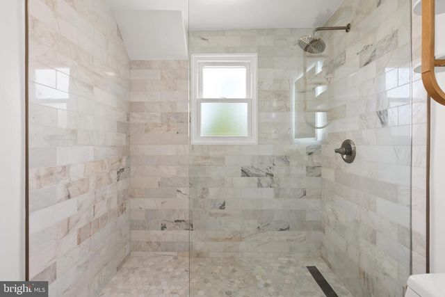 6801 DUKE DR, Alexandria, VA 22307