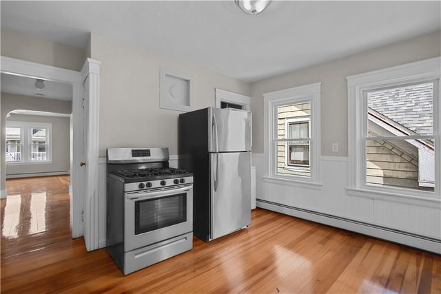 207 Oakland Avenue 3, Providence, RI 02908