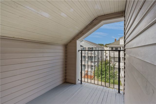 207 Oakland Avenue 3, Providence, RI 02908