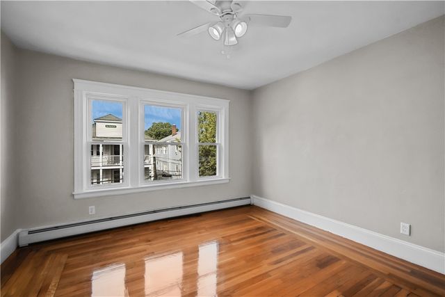 207 Oakland Avenue 3, Providence, RI 02908