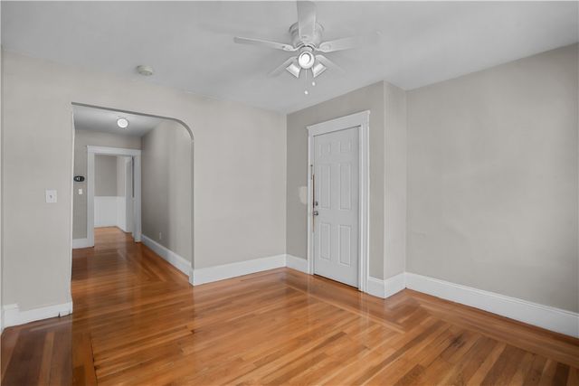207 Oakland Avenue 3, Providence, RI 02908