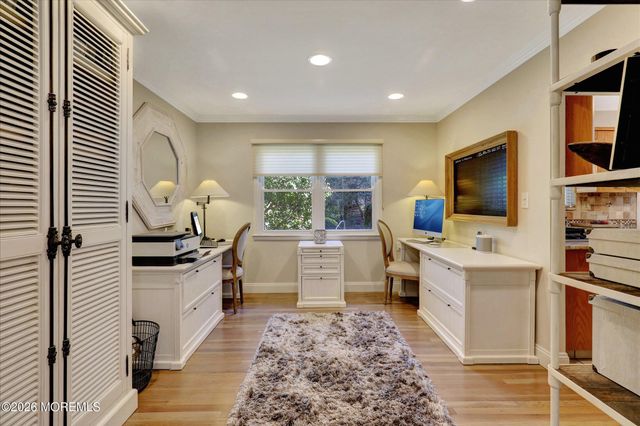 6 Lake Ontario Lane, Morganville, NJ 07751
