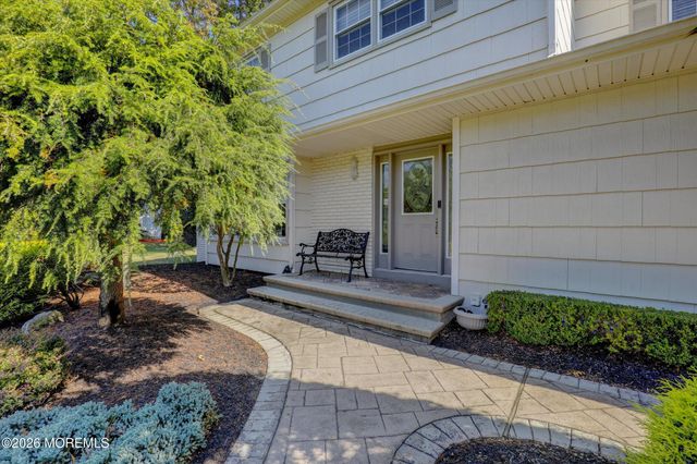 6 Lake Ontario Lane, Morganville, NJ 07751