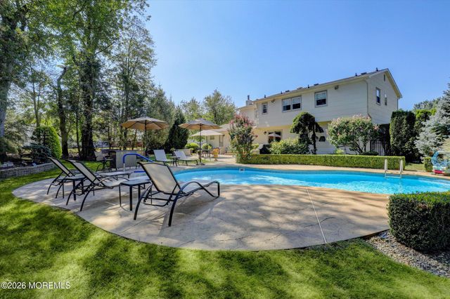 6 Lake Ontario Lane, Morganville, NJ 07751