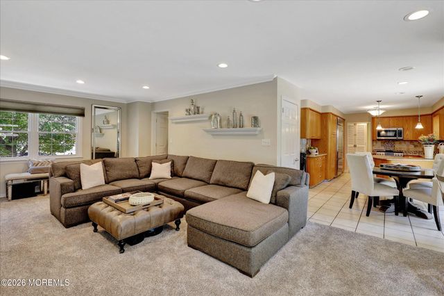 6 Lake Ontario Lane, Morganville, NJ 07751