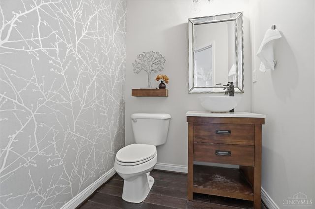 5733 Ferdinand Dr, West Chester, OH 45069