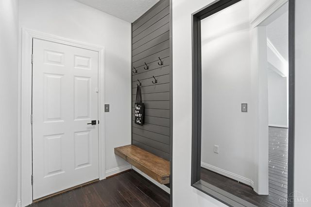 5733 Ferdinand Dr, West Chester, OH 45069