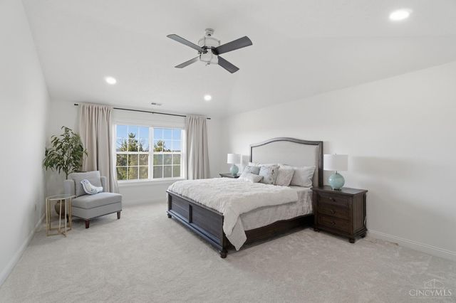 5733 Ferdinand Dr, West Chester, OH 45069