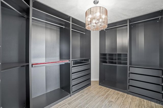 5733 Ferdinand Dr, West Chester, OH 45069