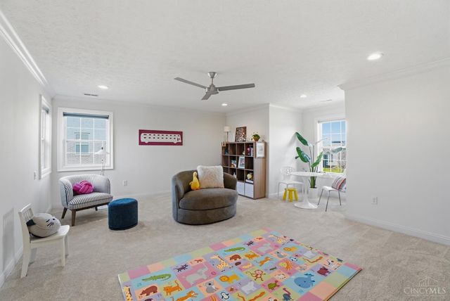 5733 Ferdinand Dr, West Chester, OH 45069