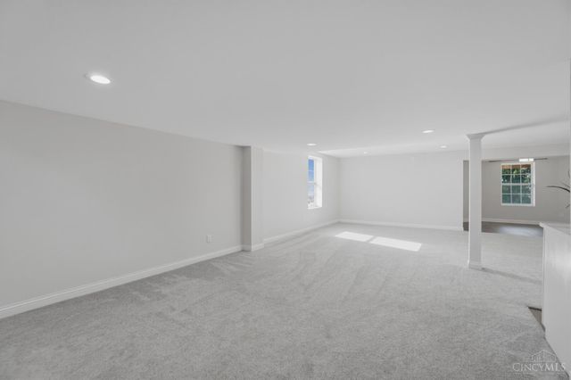 5733 Ferdinand Dr, West Chester, OH 45069