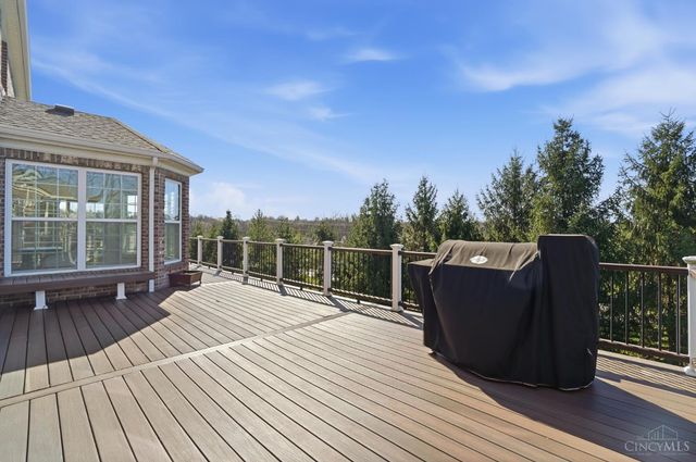 5733 Ferdinand Dr, West Chester, OH 45069