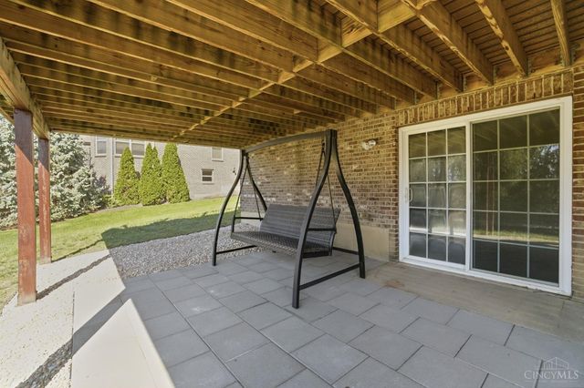 5733 Ferdinand Dr, West Chester, OH 45069