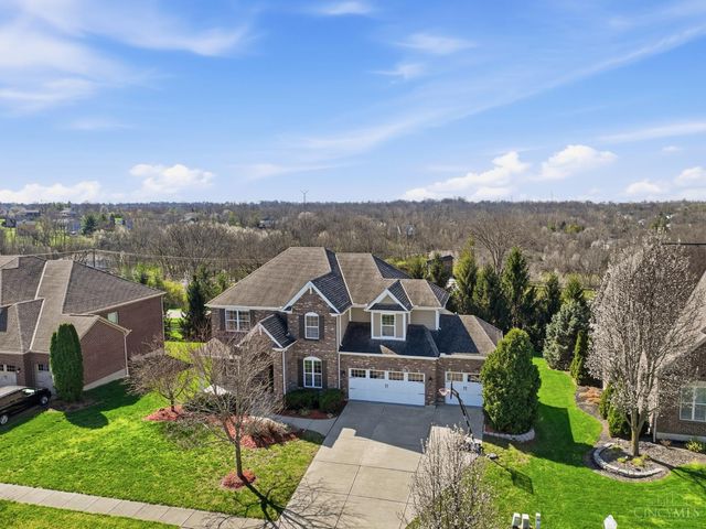 5733 Ferdinand Dr, West Chester, OH 45069