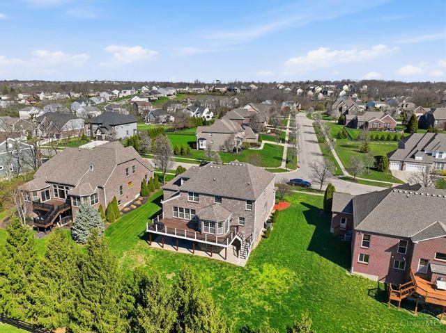 5733 Ferdinand Dr, West Chester, OH 45069