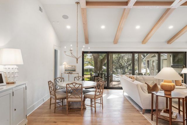 319 Hobcaw Drive, Mount Pleasant, SC 29464