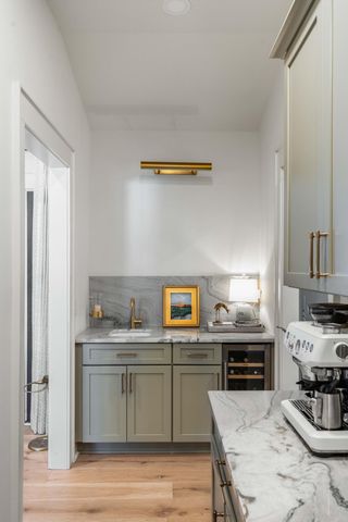 319 Hobcaw Drive, Mount Pleasant, SC 29464