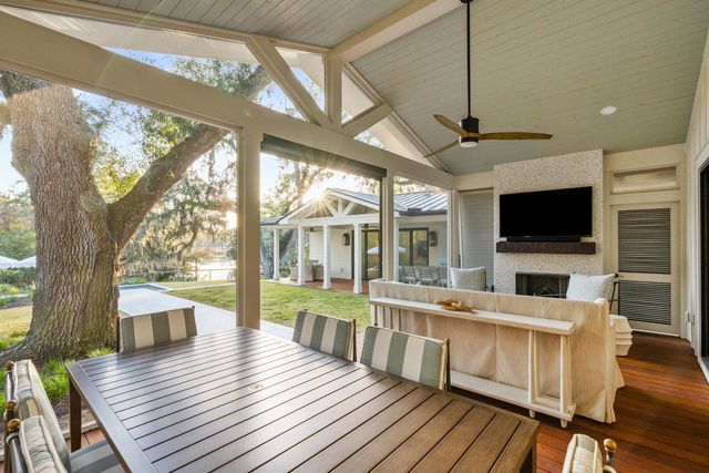 319 Hobcaw Drive, Mount Pleasant, SC 29464