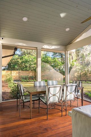 319 Hobcaw Drive, Mount Pleasant, SC 29464