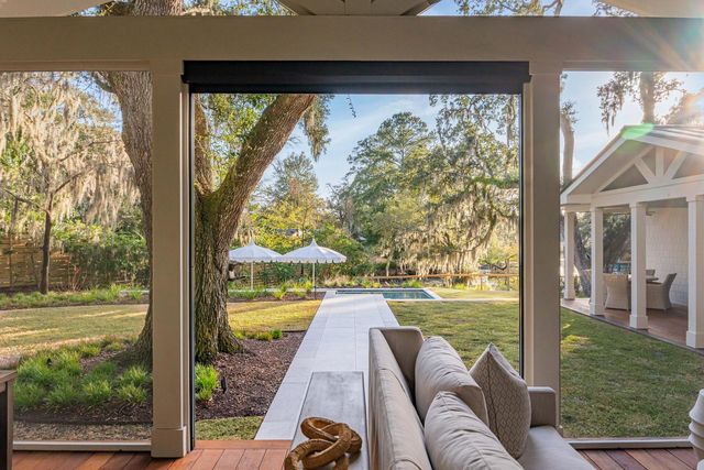 319 Hobcaw Drive, Mount Pleasant, SC 29464