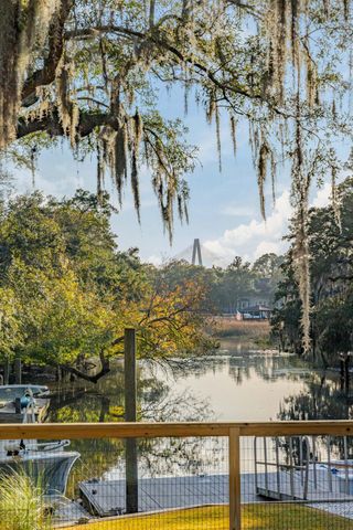 319 Hobcaw Drive, Mount Pleasant, SC 29464