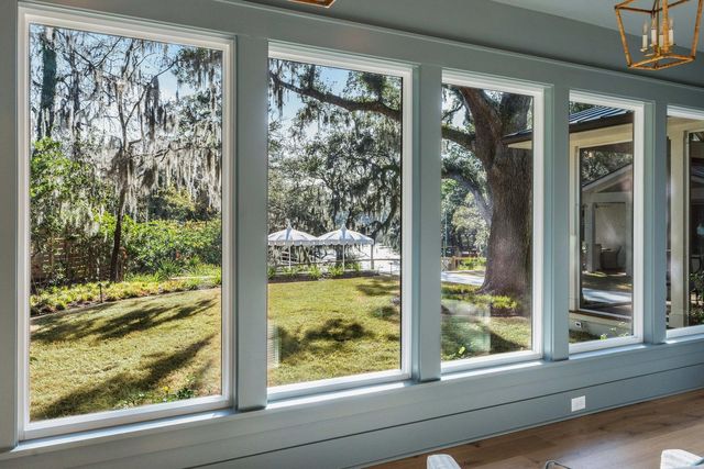 319 Hobcaw Drive, Mount Pleasant, SC 29464