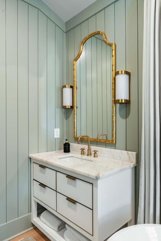 319 Hobcaw Drive, Mount Pleasant, SC 29464