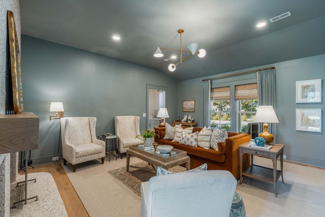 319 Hobcaw Drive, Mount Pleasant, SC 29464