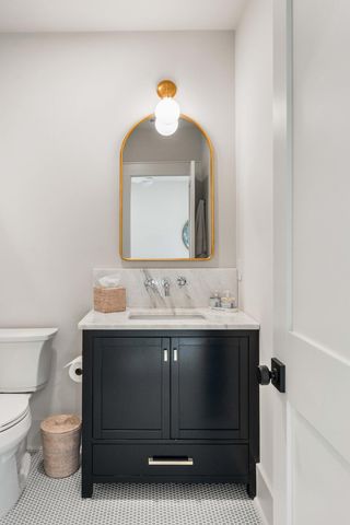 319 Hobcaw Drive, Mount Pleasant, SC 29464