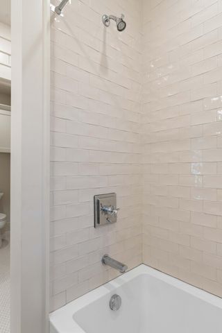 319 Hobcaw Drive, Mount Pleasant, SC 29464